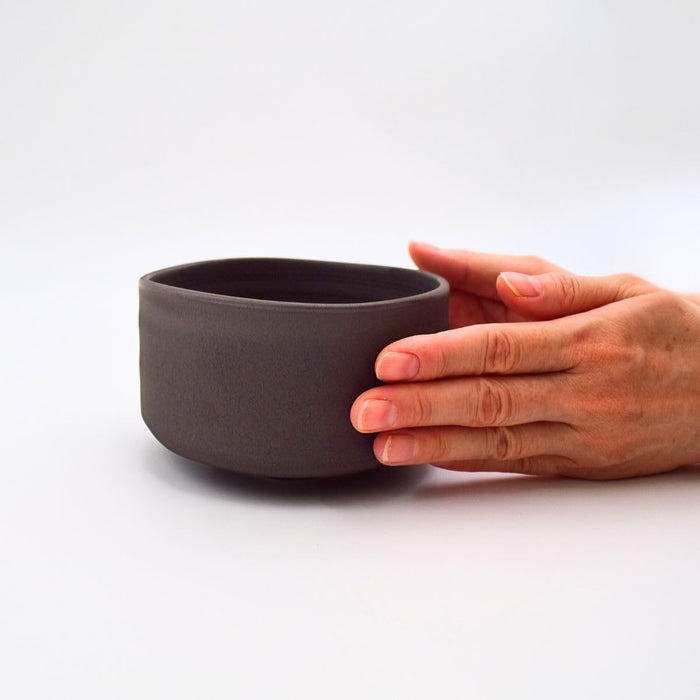 Ceramic Matcha Bowl – Handmade Chawan Matcha Bowl, Japanese Bowl, Charcoal Gray, 21.1 oz, 620ml